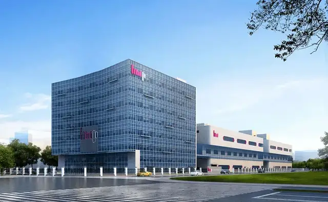 霍建宁打辅助，李嘉诚家族攒下1600亿现金